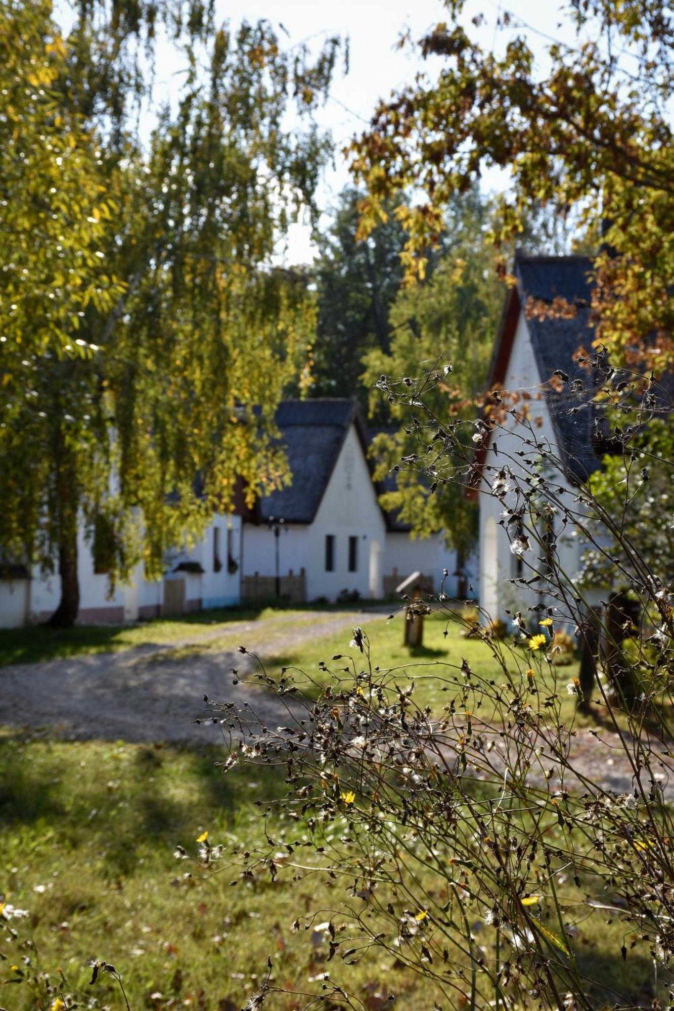 Bohem Birtok Es Csarda Hotel Zamardi Bagian luar foto